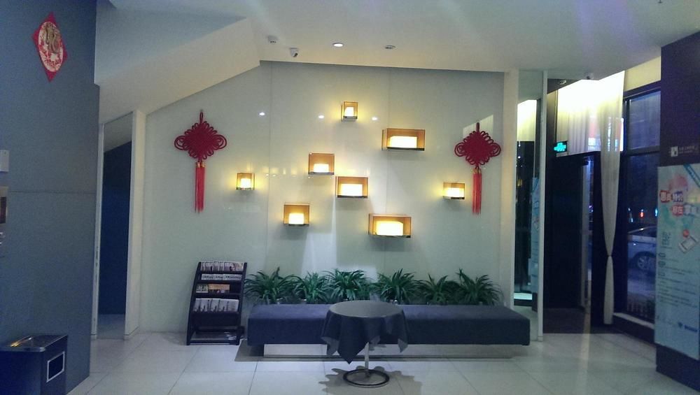 Jinjiang Inn Liuzhou Bubugao Square North Station Exterior photo